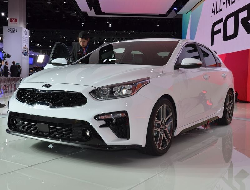 Chuyên THAY KÍNH XE ô tô tận nơi