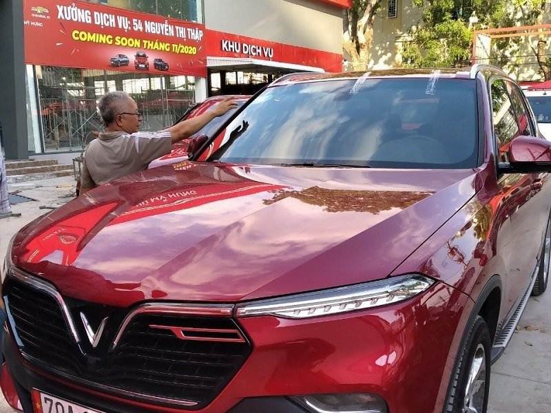 *THAY KÍNH XE corolla cross tận nơi