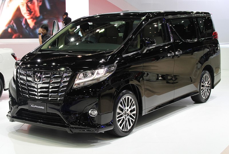 Chuyên THAY KÍNH XE ô tô tận nơi